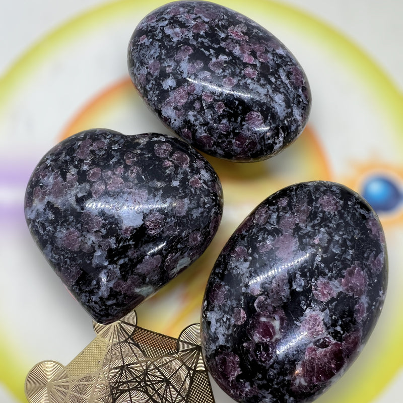 Garnite Biotite Luck Stone